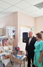 Кніжная выстава “Жанчыны – крыніца ўсёй прыгажосці”