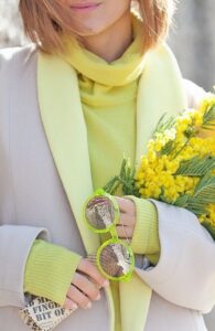 Весна. Март. Женщина.