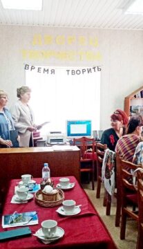 Поэтический вечер-дивертисмент «Родительский дом – надежный причал»