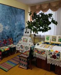 Полка творчества «Бабушкин сундучок»