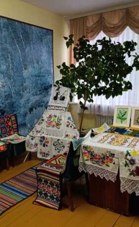 Полка творчества «Бабушкин сундучок»