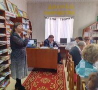 Поэтический вечер-вернисаж  «Любимое время года в живописи и стихах»